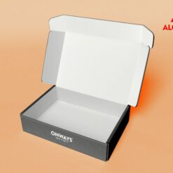 In hộp carton đựng hàng thời trang